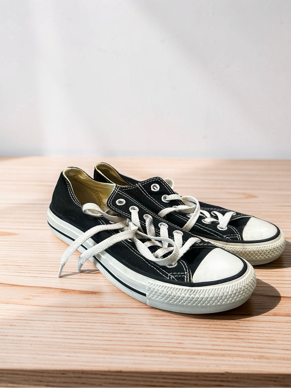 Classic Black Canvas Converse Sneakers with White Trim Sz 6.5